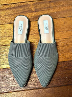 STEVEN New York Viena Pointed Toe Knit Mules - Olive Green (Size 8.5)